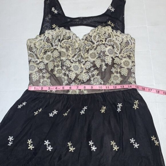 Rinascimento Black mini gown Dress Size Large - Picture 12 of 15